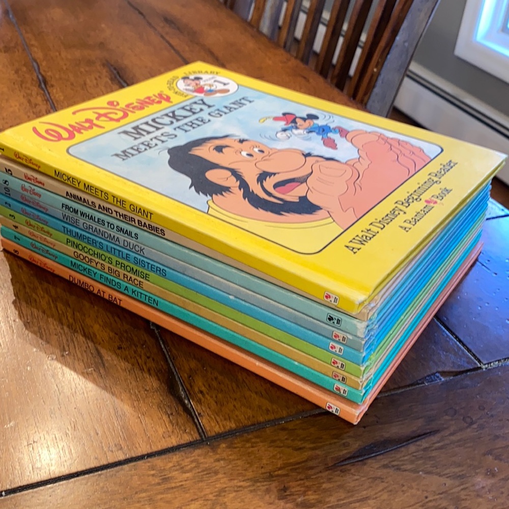 Vintage 1986 Walt Disney books